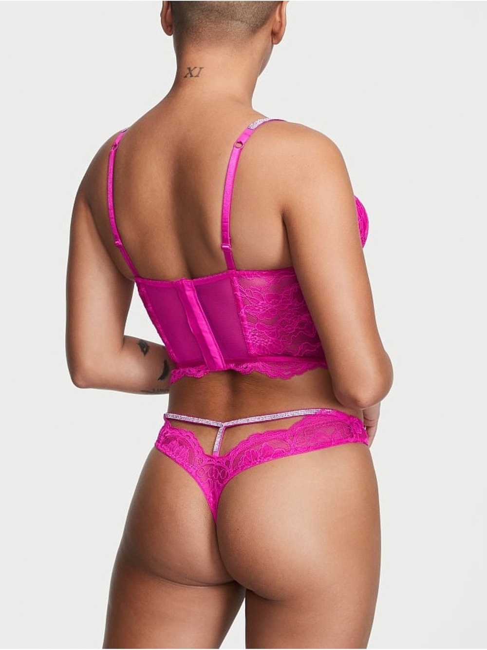 New VS very sexy thong with shiny straps XS